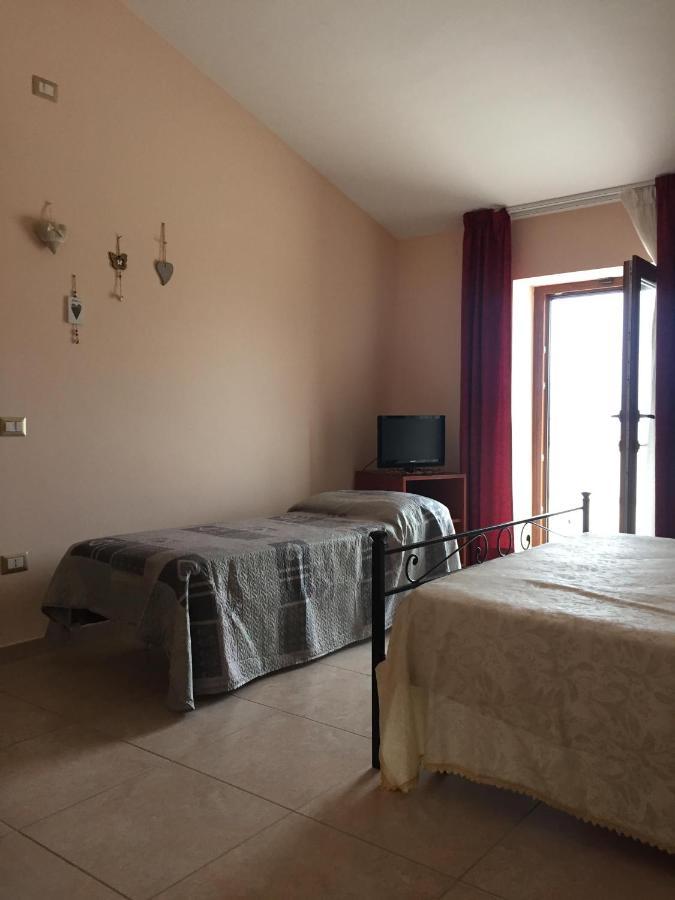 La Collina Dei Goti Agriturismo ,Azienda Agricola Βίλα Cerreta  Εξωτερικό φωτογραφία